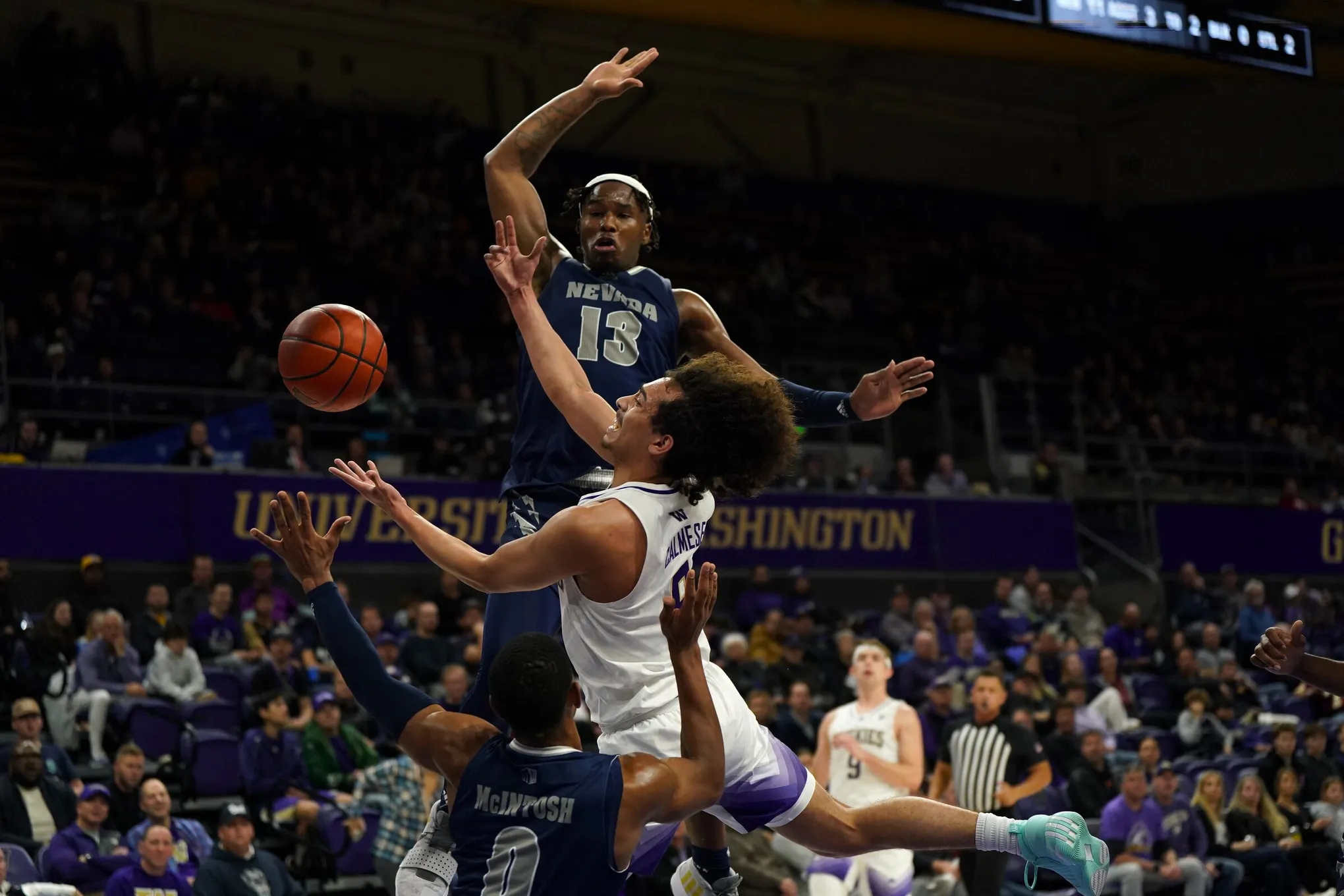 Kenan Blackshear en acción durante su etapa en la Universidad de Nevada